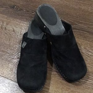 Chanel clog suede shoes for women in size 39